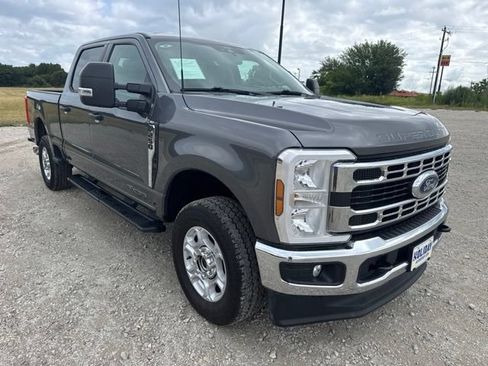 Used 2025 Ford F250 XLT w/ FX4 Off-Road Package AWD/4WD image 7