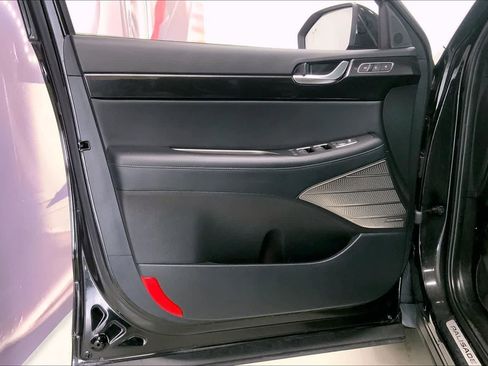 Used 2021 Hyundai Palisade Limited image 24