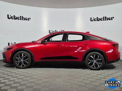 Used 2023 Toyota Crown XLE image 4