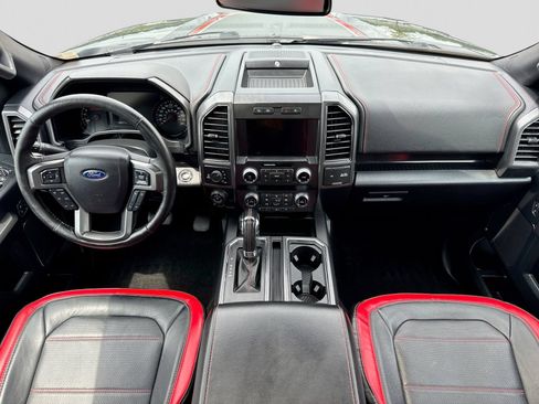 Used 2019 Ford F150 Lariat w/ Equipment Group 502A Luxury AWD/4WD image 18