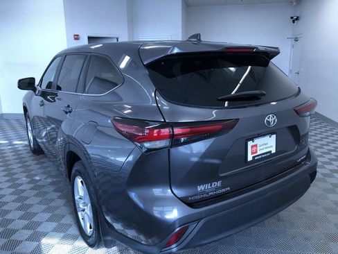 Certified 2024 Toyota Highlander LE image 14