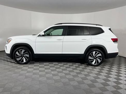 Used 2025 Volkswagen Atlas SE FWD image 7