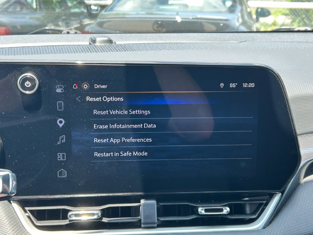 Used 2026 Chevrolet Equinox LT FWD image 27