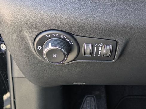 New 2026 Jeep Compass Latitude AWD/4WD image 16