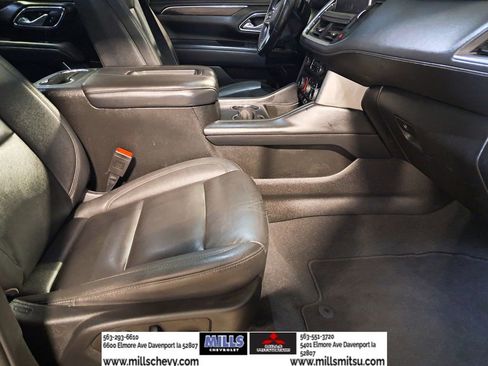 Used 2023 Chevrolet Suburban Z71 image 18
