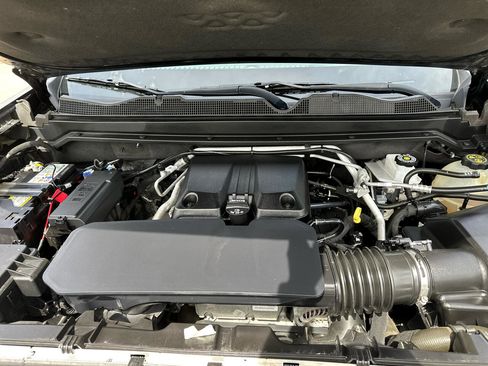 Used 2023 Chevrolet Colorado LT w/ LT Convenience Package II image 29