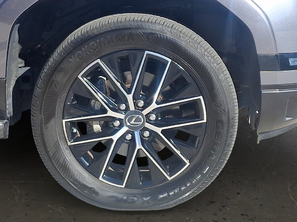 Used 2024 Lexus GX 550 w/ Accessory Package (2T) AWD/4WD image 9