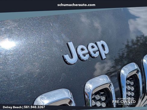Used 2015 Jeep Cherokee Latitude FWD image 19