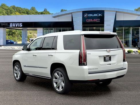 Used 2020 Cadillac Escalade Premium Luxury AWD/4WD image 4