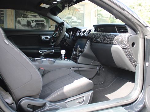 Used 2020 Ford Mustang GT RWD image 7
