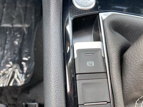 New 2025 Volkswagen Taos S image 37