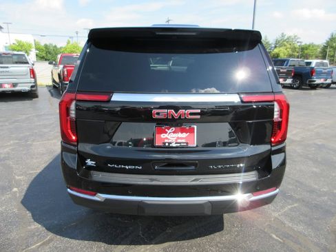 Certified 2025 GMC Yukon XL Elevation w/ Technology Package AWD/4WD image 7