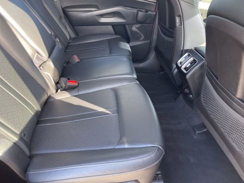 Used 2021 Kia Sorento S FWD image 31