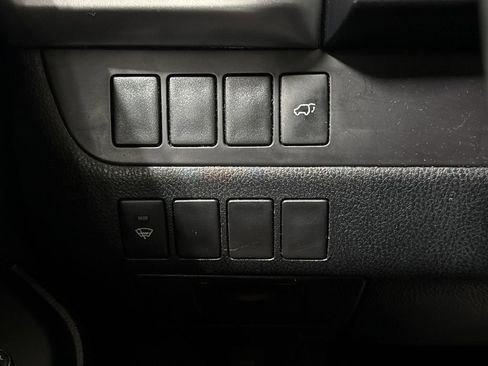 Used 2015 Toyota Highlander Plus AWD/4WD image 18
