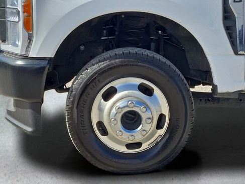 Used 2023 Ford F350 XL w/ FX4 Off-Road Package image 8