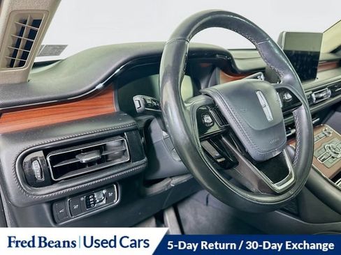 Used 2022 Lincoln Aviator Reserve w/ Elements Package Plus AWD/4WD image 13