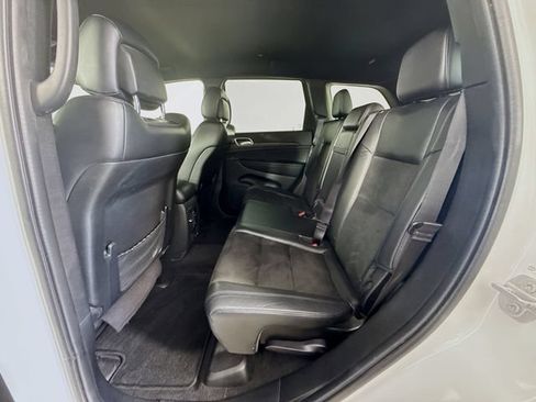 Used 2022 Jeep Grand Cherokee Laredo X AWD/4WD image 24