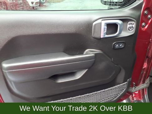 Used 2022 Jeep Gladiator Rubicon w/ LED Lighting Group image 12