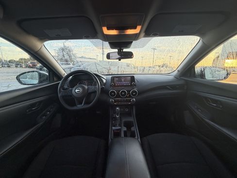 Used 2024 Nissan Sentra S FWD image 17