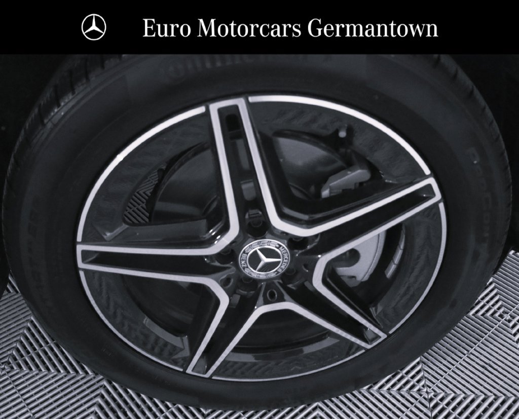 Used 2026 Mercedes-Benz GLB 250 4MATIC image 7