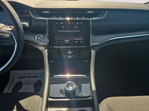 Certified 2024 Jeep Grand Cherokee Laredo X RWD image 11