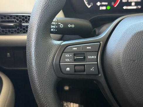 Certified 2024 Honda HR-V LX image 29