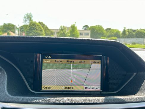 Used 2011 Mercedes-Benz E 350 4MATIC Sedan image 12