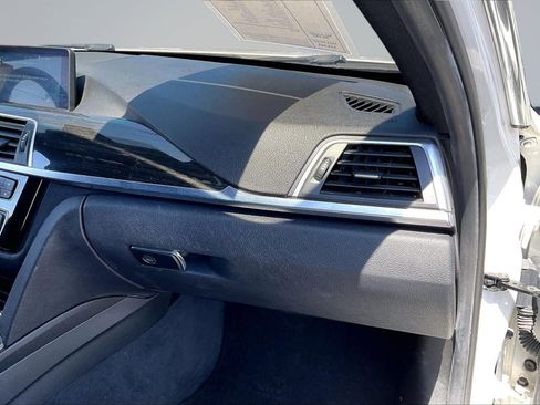 Used 2016 BMW 328i Sedan RWD image 17