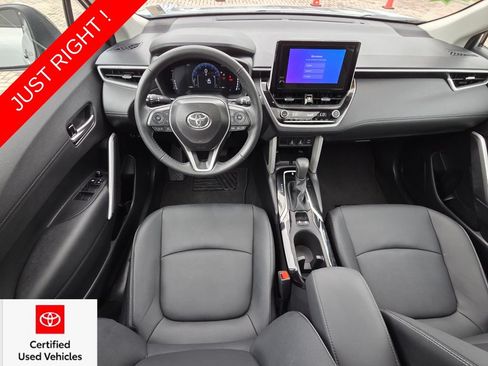 Certified 2025 Toyota Corolla Cross XLE w/ Convenience Package FWD image 6