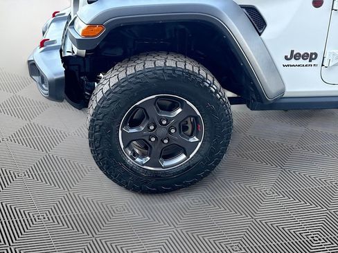 Used 2023 Jeep Wrangler Unlimited Rubicon w/ Cold Weather Group AWD/4WD image 34