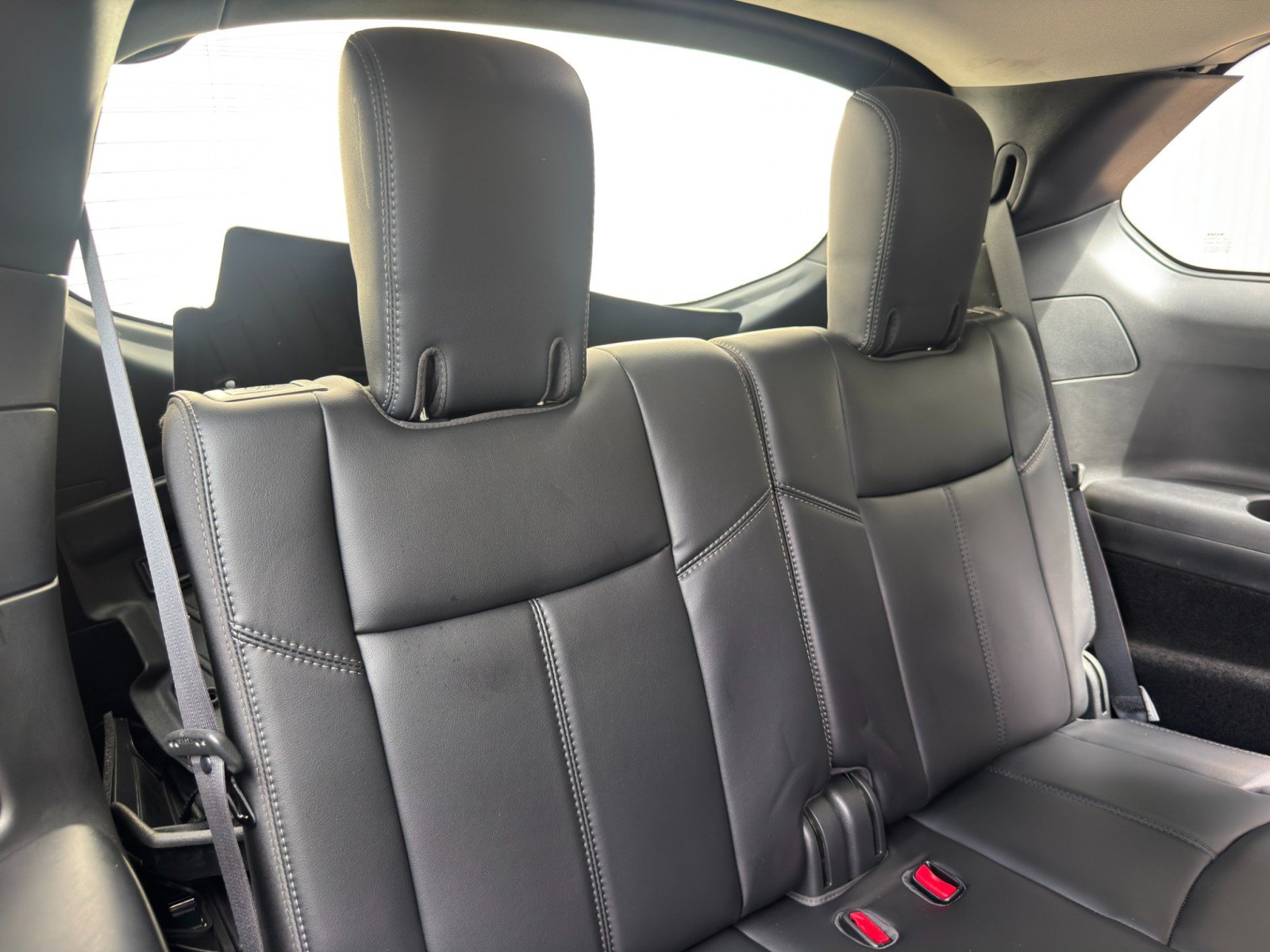 Used 2019 Nissan Pathfinder SL AWD/4WD image 41