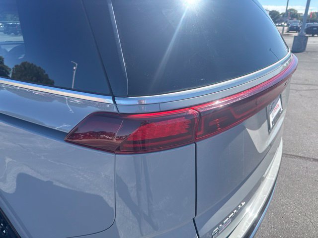 Used 2024 Kia Carnival SX Prestige FWD image 10