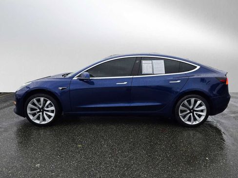 Used 2020 Tesla Model 3 Standard Range image 6
