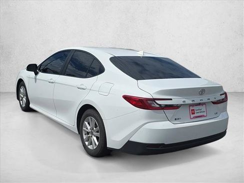 Used 2025 Toyota Camry LE FWD image 7