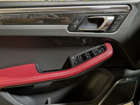 Certified 2023 Porsche Macan GTS AWD/4WD image 60