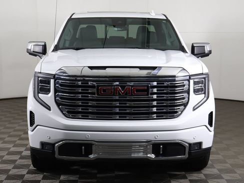 Used 2024 GMC Sierra 1500 Denali w/ Denali Reserve Package AWD/4WD image 16