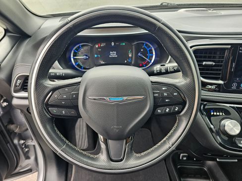 Used 2019 Chrysler Pacifica Limited w/ Advanced Safetytec Group FWD image 20