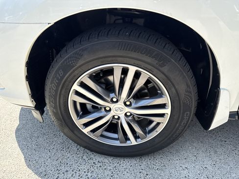 Used 2020 INFINITI QX60 Luxe w/ Essential Package FWD image 11