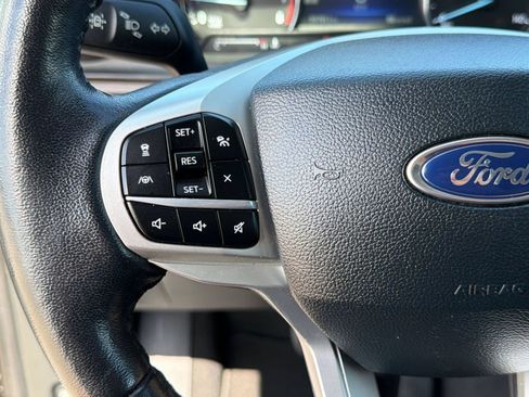 Certified 2023 Ford Explorer Limited RWD image 16