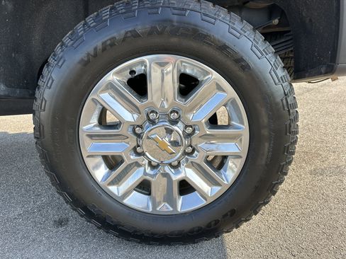 Certified 2025 Chevrolet Silverado 3500 High Country w/ High Country Premium Package image 22