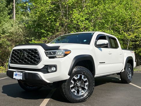 Used 2021 Toyota Tacoma TRD Off-Road w/ TRD Premium Off Road Package AWD/4WD image 1