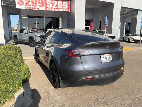 Used 2022 Tesla Model Y Long Range AWD/4WD image 4