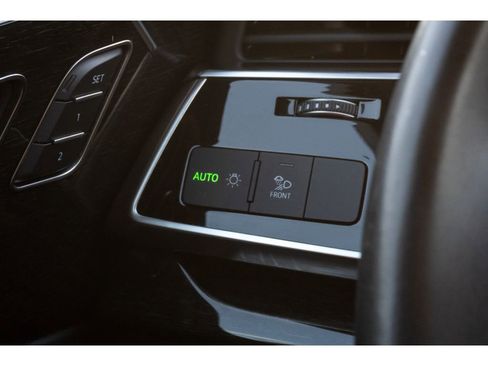 Used 2025 Audi Q7 3.0T Premium Plus AWD/4WD image 29