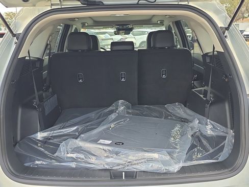 New 2026 Kia Sorento S w/ S Panoramic Sunroof Package FWD image 10