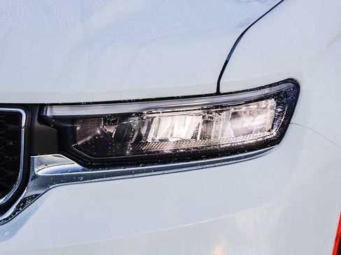 New 2025 Jeep Grand Cherokee Laredo image 5