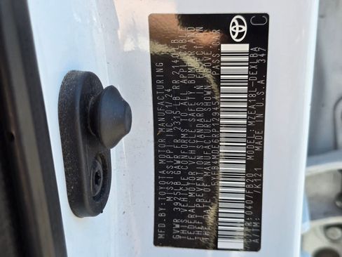 Used 2024 Toyota Corolla LE FWD image 17