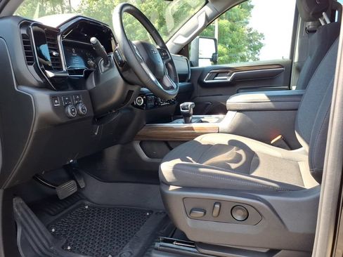 Used 2024 Chevrolet Silverado 1500 RST w/ Max Trailering Package AWD/4WD image 15