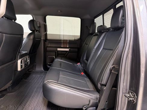 Used 2019 Ford F150 Lariat w/ Equipment Group 502A Luxury image 27