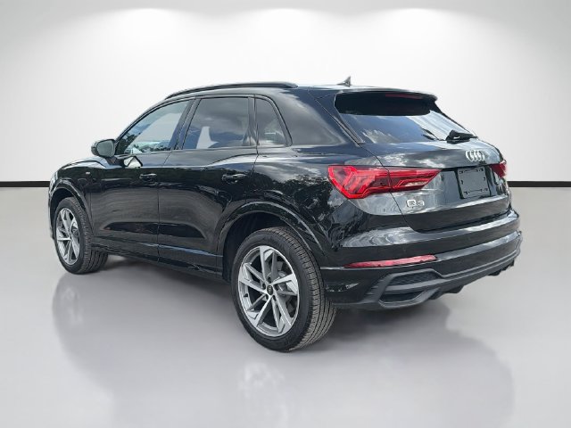 Used 2025 Audi Q3 2.0T Premium w/ Convenience Plus Package AWD/4WD image 5