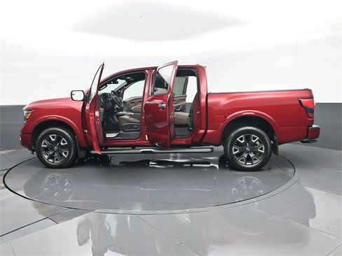 Used 2023 Nissan Titan Platinum Reserve w/ Off Road Protection Package image 32